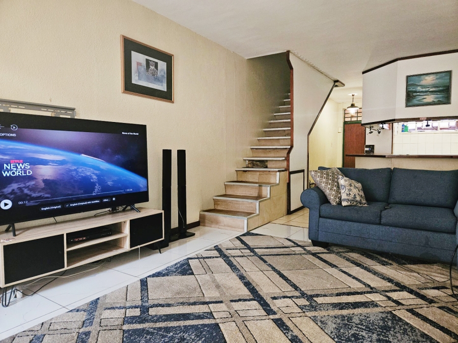 2 Bedroom Property for Sale in Bellevue East Gauteng