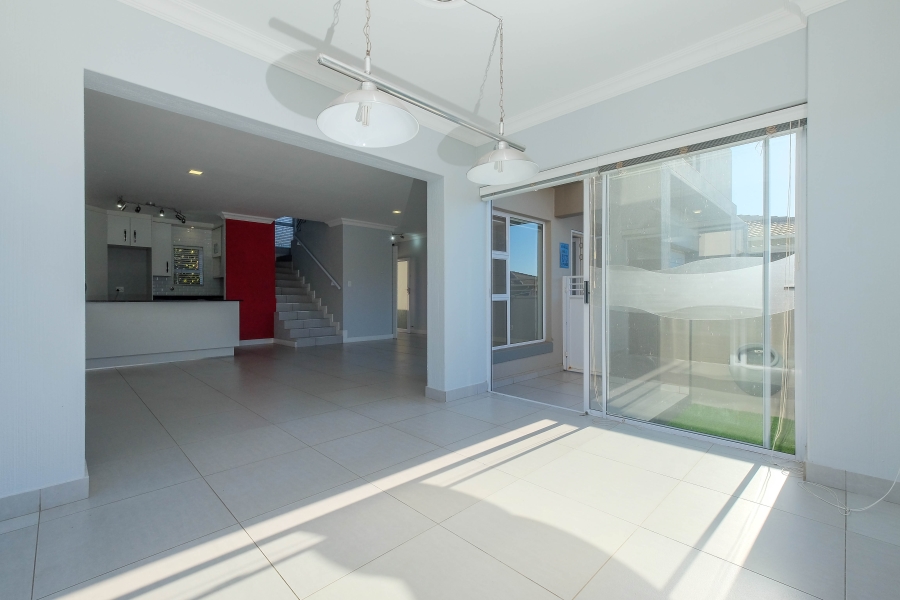 3 Bedroom Property for Sale in Noordheuwel Gauteng