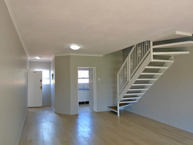 To Let 2 Bedroom Property for Rent in Illovo Gauteng