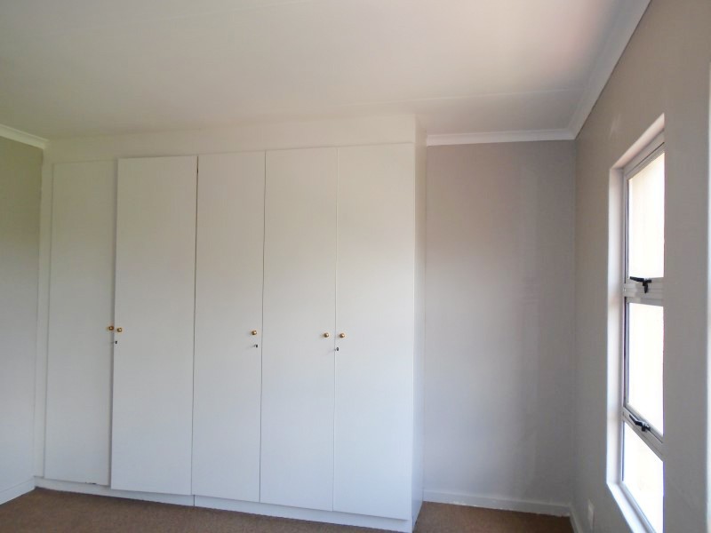 To Let 2 Bedroom Property for Rent in Illovo Gauteng
