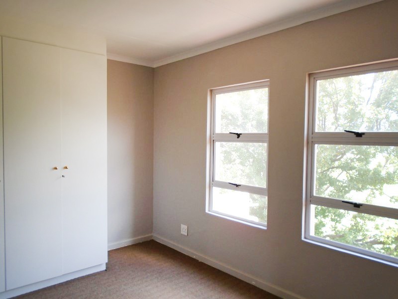 To Let 2 Bedroom Property for Rent in Illovo Gauteng