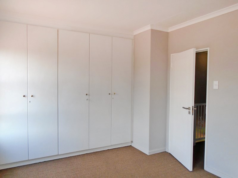To Let 2 Bedroom Property for Rent in Illovo Gauteng