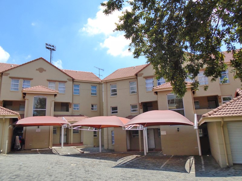To Let 2 Bedroom Property for Rent in Illovo Gauteng