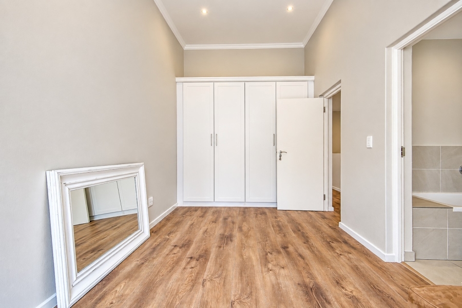 2 Bedroom Property for Sale in Linden Gauteng