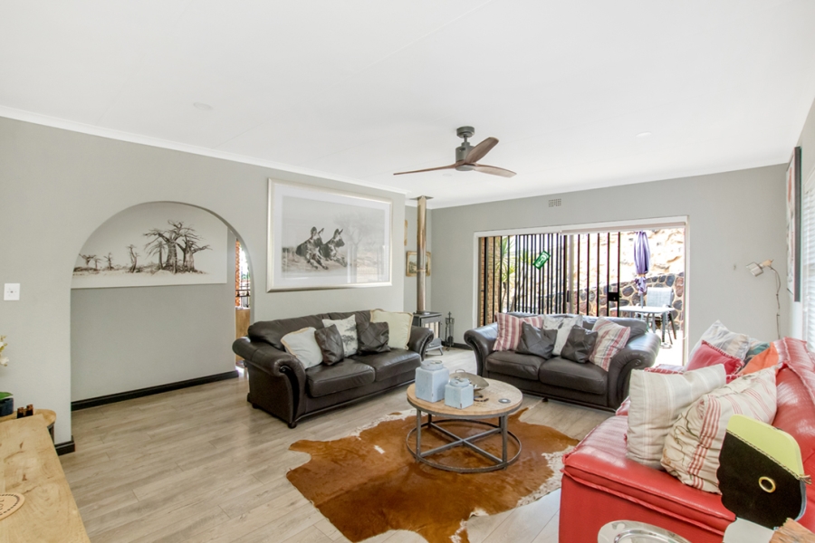 3 Bedroom Property for Sale in Wilro Park Gauteng