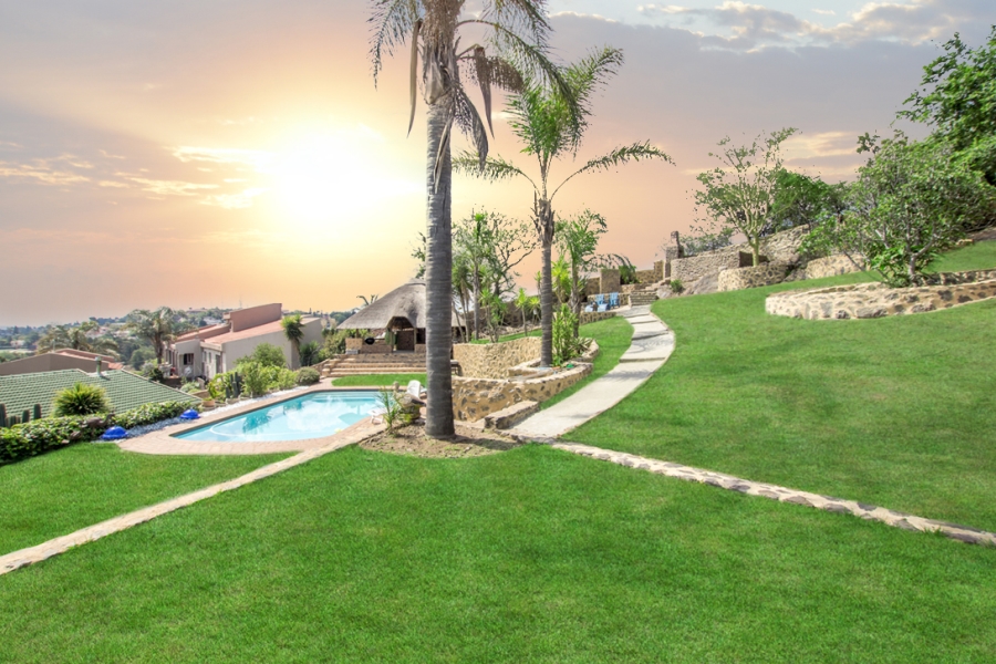3 Bedroom Property for Sale in Wilro Park Gauteng