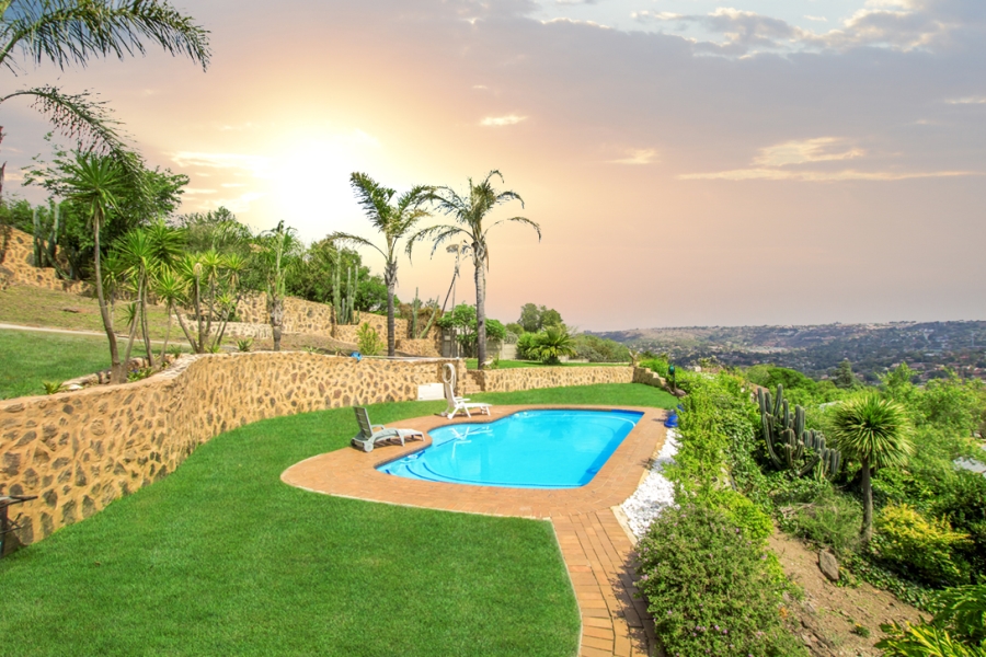 3 Bedroom Property for Sale in Wilro Park Gauteng