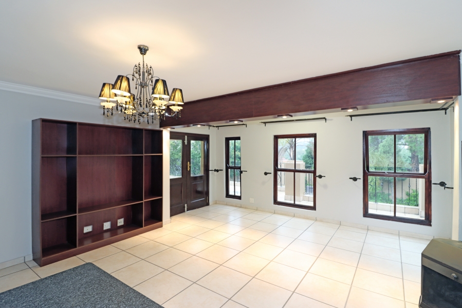 5 Bedroom Property for Sale in Kyalami Estates Gauteng