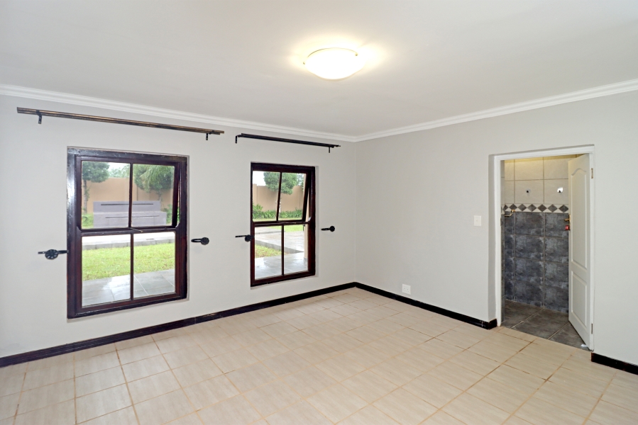 5 Bedroom Property for Sale in Kyalami Estates Gauteng