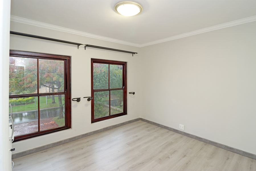 5 Bedroom Property for Sale in Kyalami Estates Gauteng