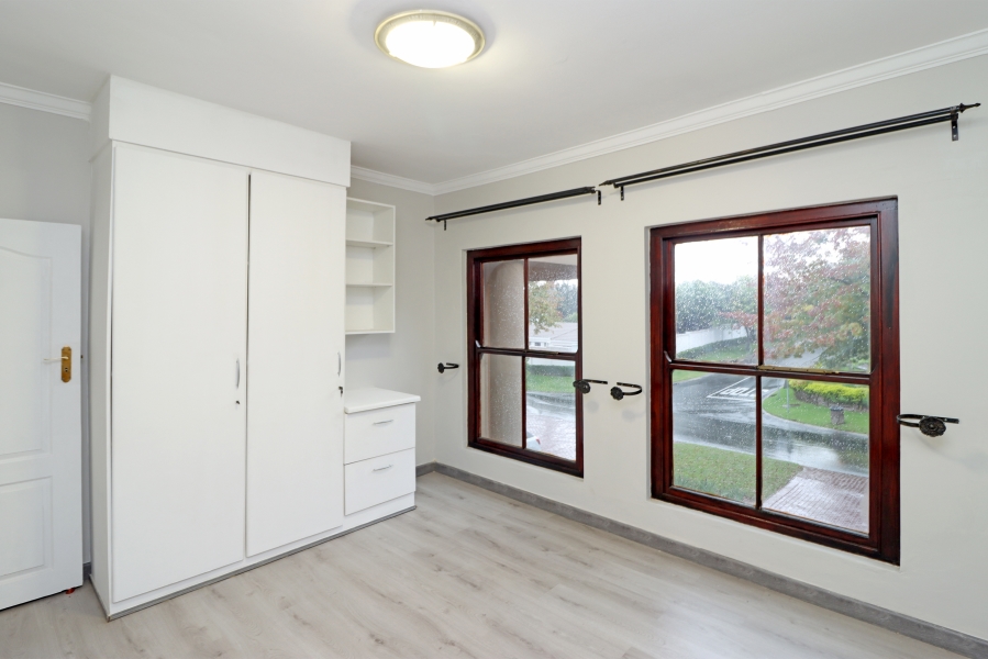 5 Bedroom Property for Sale in Kyalami Estates Gauteng