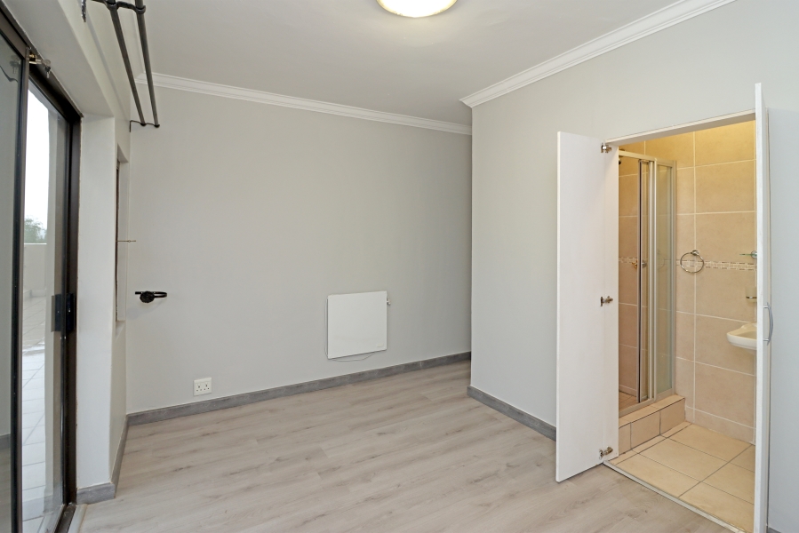5 Bedroom Property for Sale in Kyalami Estates Gauteng