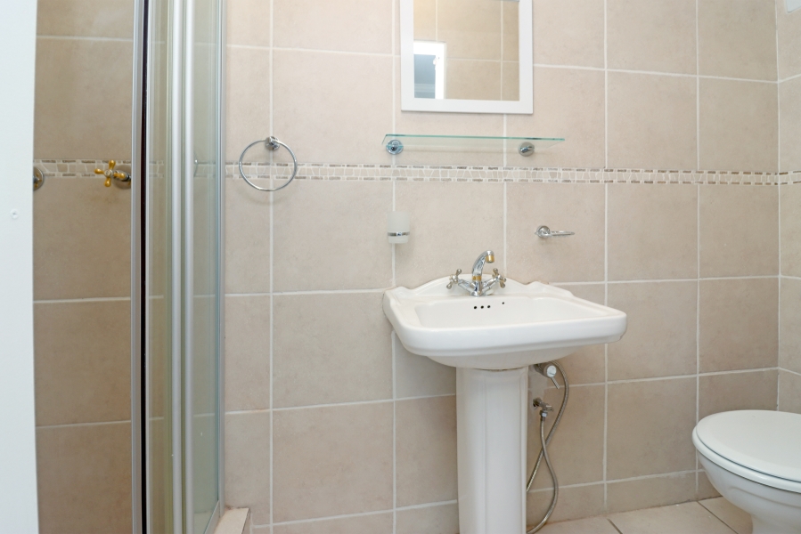 5 Bedroom Property for Sale in Kyalami Estates Gauteng