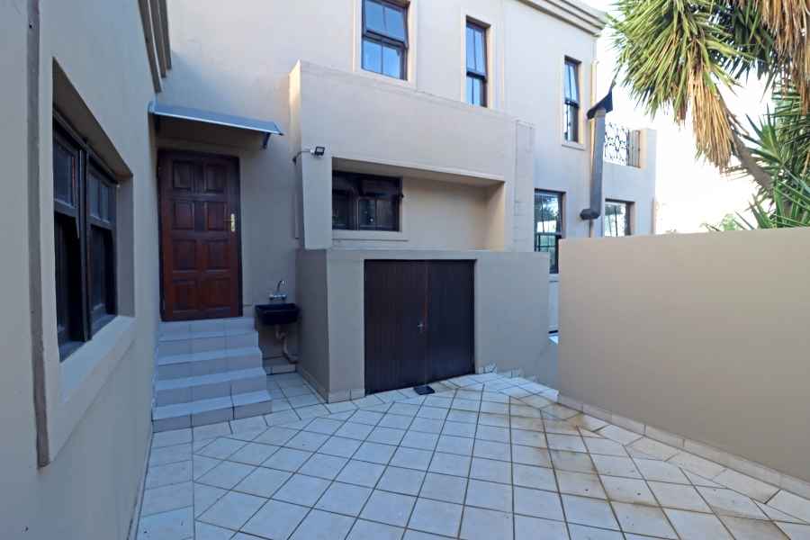 5 Bedroom Property for Sale in Kyalami Estates Gauteng
