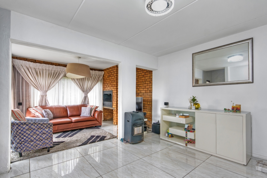 3 Bedroom Property for Sale in Kyalami Hills Gauteng