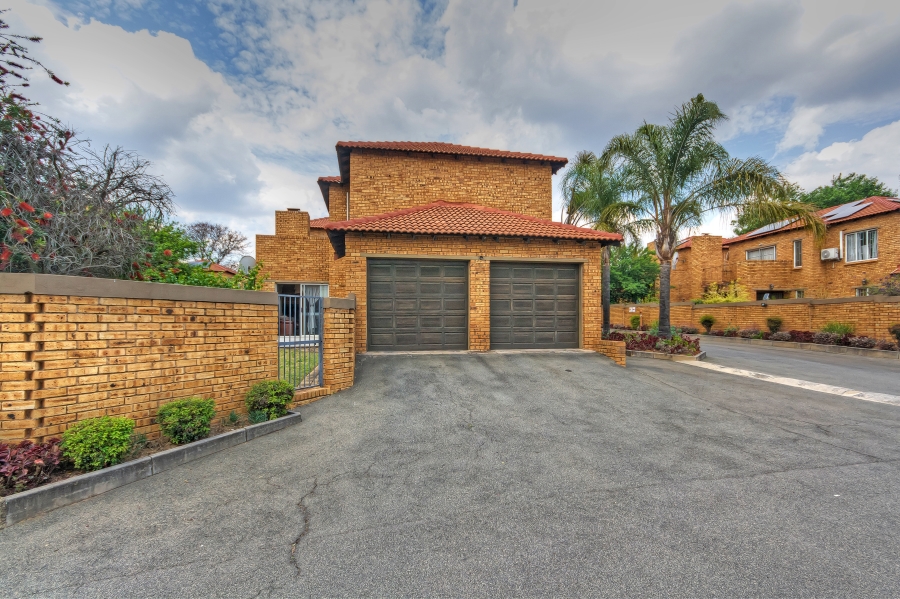 3 Bedroom Property for Sale in Kyalami Hills Gauteng