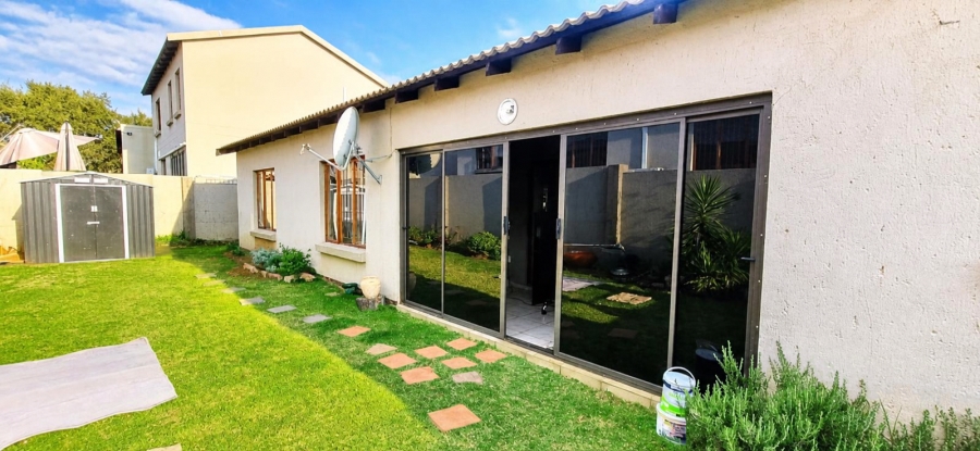3 Bedroom Property for Sale in Country View Gauteng