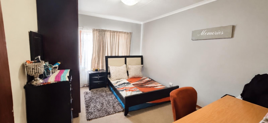 3 Bedroom Property for Sale in Country View Gauteng