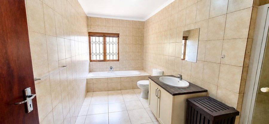 3 Bedroom Property for Sale in Country View Gauteng
