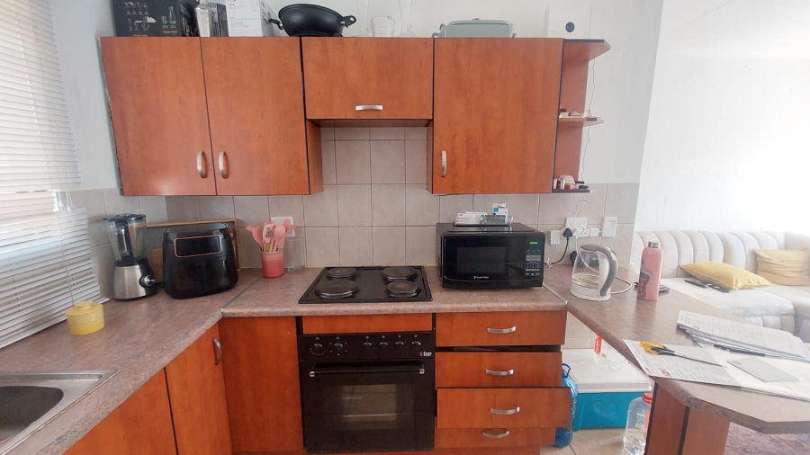 2 Bedroom Property for Sale in Greenhills Gauteng