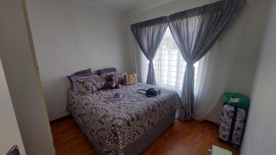 2 Bedroom Property for Sale in Greenhills Gauteng