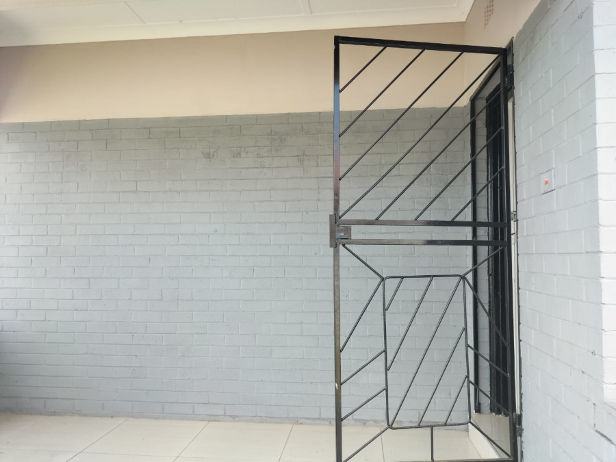 3 Bedroom Property for Sale in Carletonville Central Gauteng