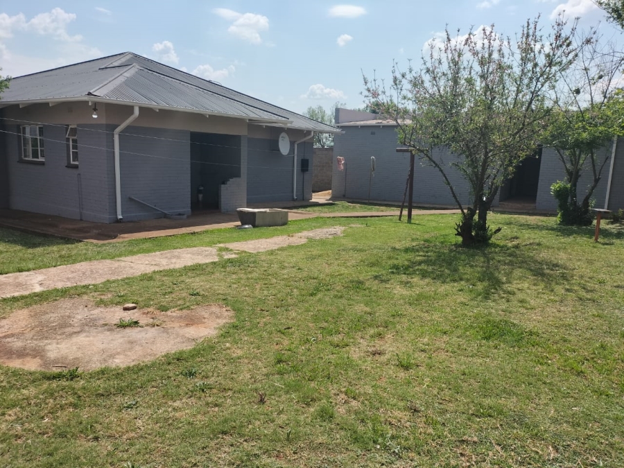 3 Bedroom Property for Sale in Carletonville Central Gauteng