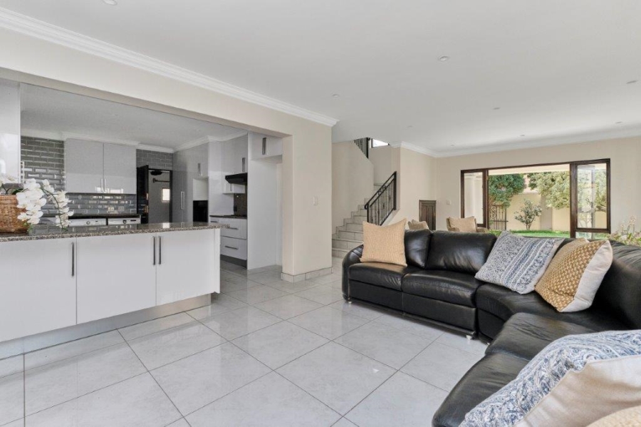 3 Bedroom Property for Sale in Bryanston Gauteng