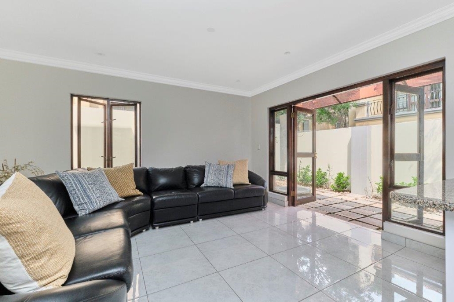 3 Bedroom Property for Sale in Bryanston Gauteng