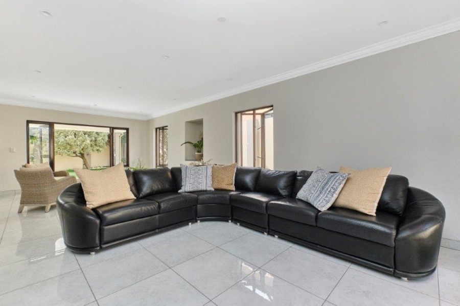 3 Bedroom Property for Sale in Bryanston Gauteng