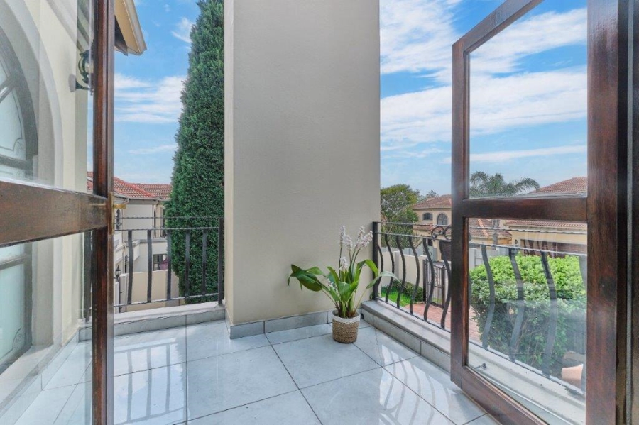 3 Bedroom Property for Sale in Bryanston Gauteng