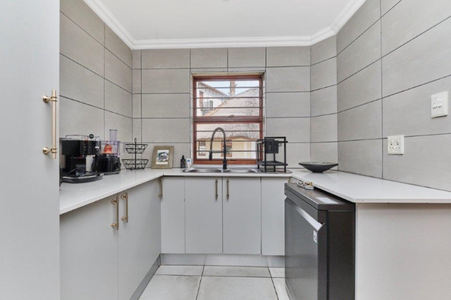 3 Bedroom Property for Sale in Bryanston Gauteng
