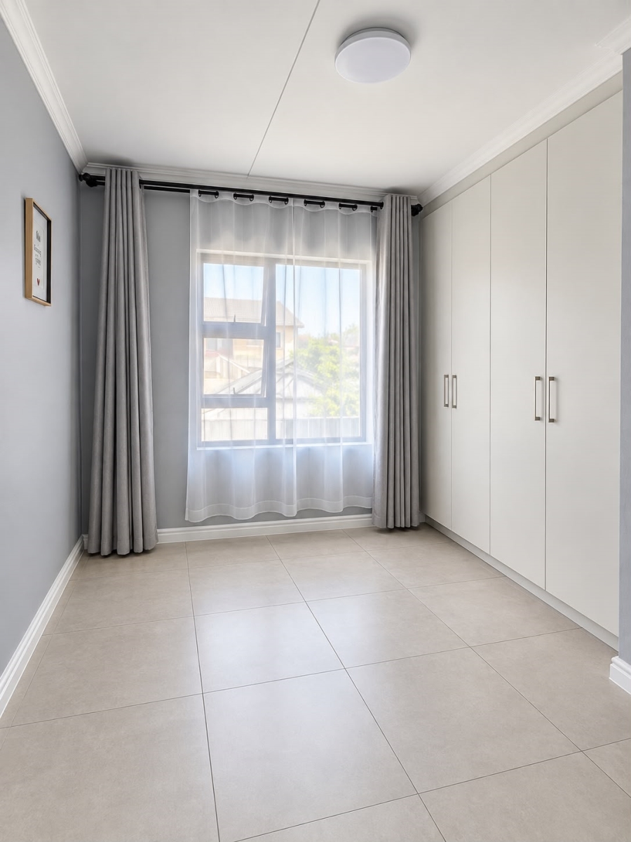 3 Bedroom Property for Sale in Glen Austin Gauteng