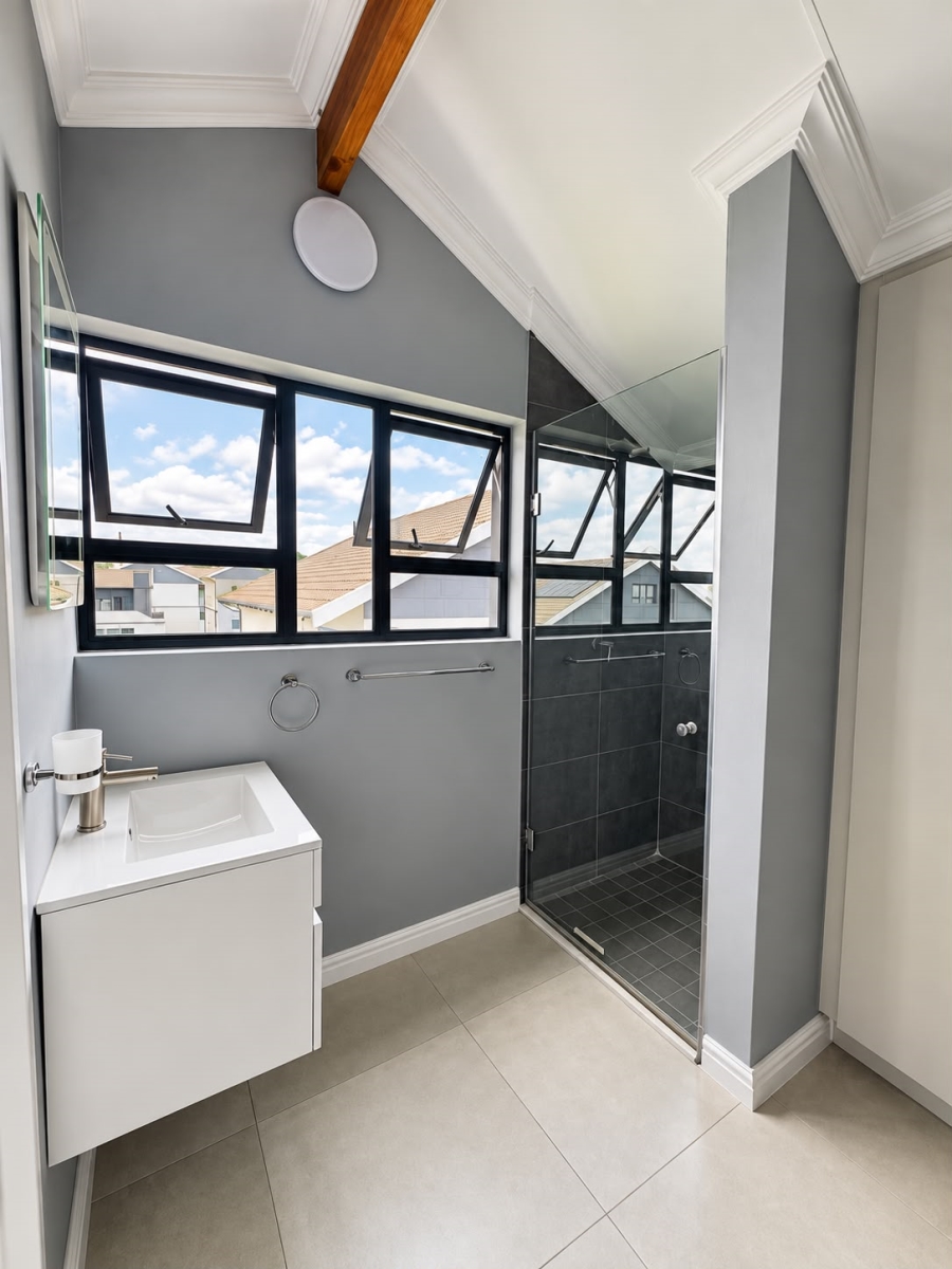 3 Bedroom Property for Sale in Glen Austin Gauteng
