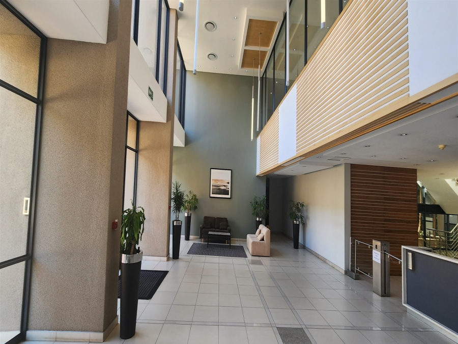 To Let Commercial Property for Rent in Wierda Valley Gauteng
