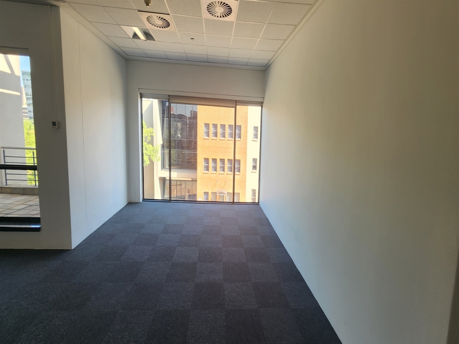 To Let Commercial Property for Rent in Wierda Valley Gauteng
