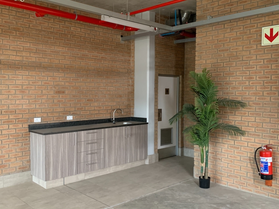 To Let Commercial Property for Rent in Airport Park Gauteng