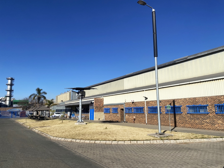 To Let Commercial Property for Rent in Clayville East Gauteng