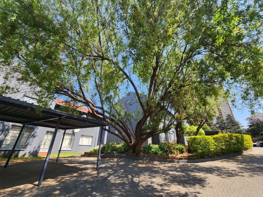 2 Bedroom Property for Sale in La Montagne Gauteng