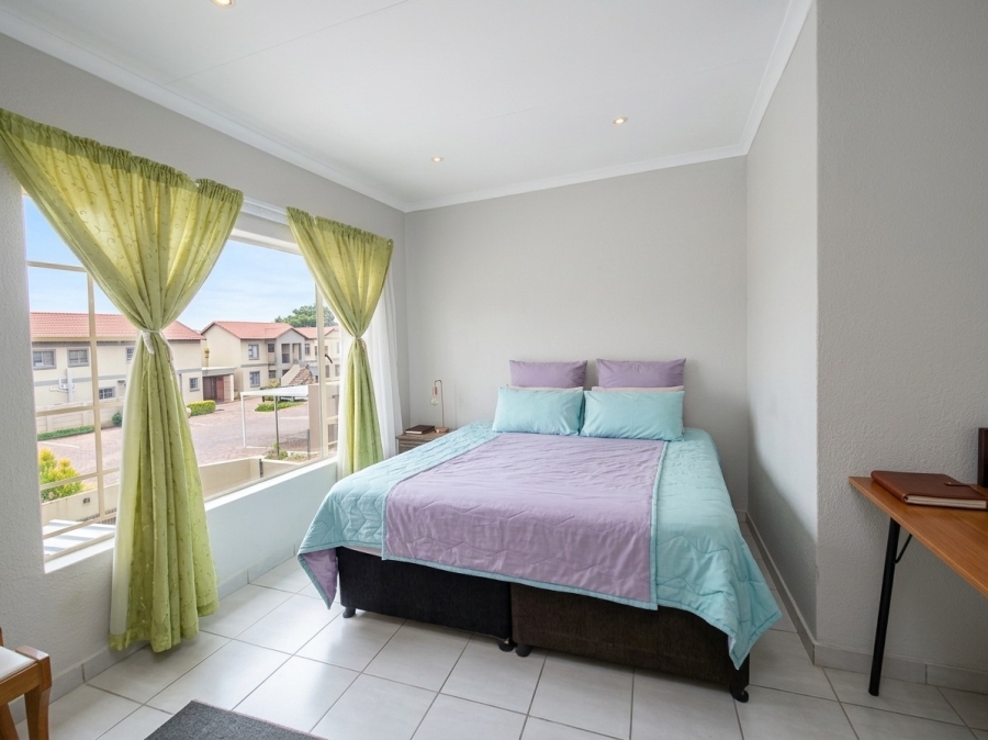 2 Bedroom Property for Sale in Annlin Gauteng