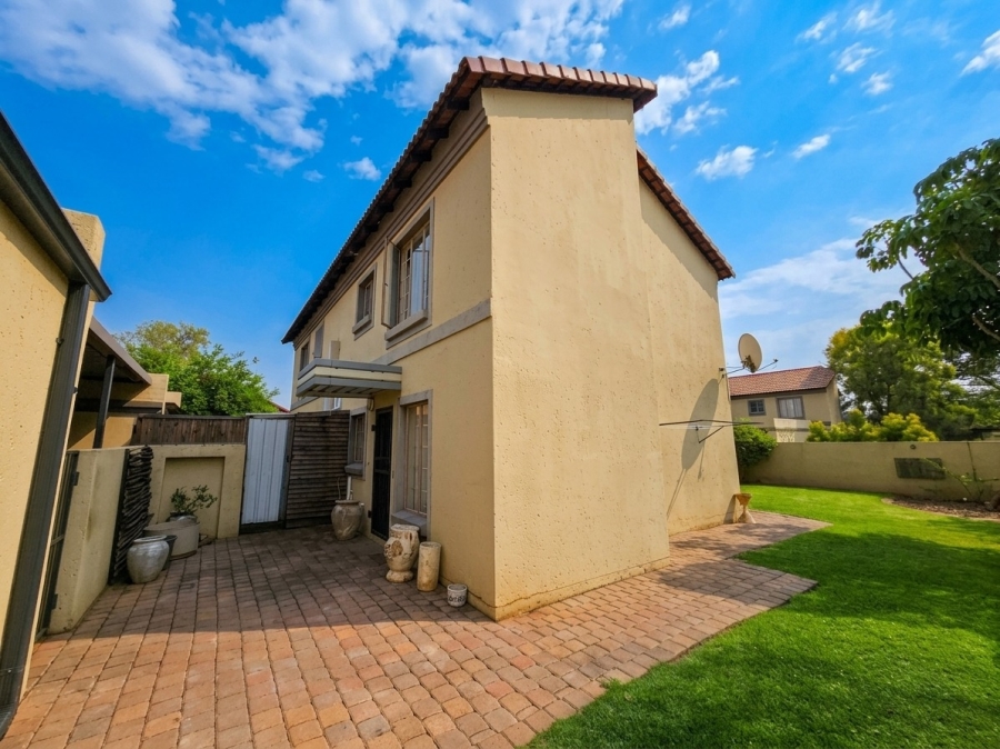 2 Bedroom Property for Sale in Annlin Gauteng
