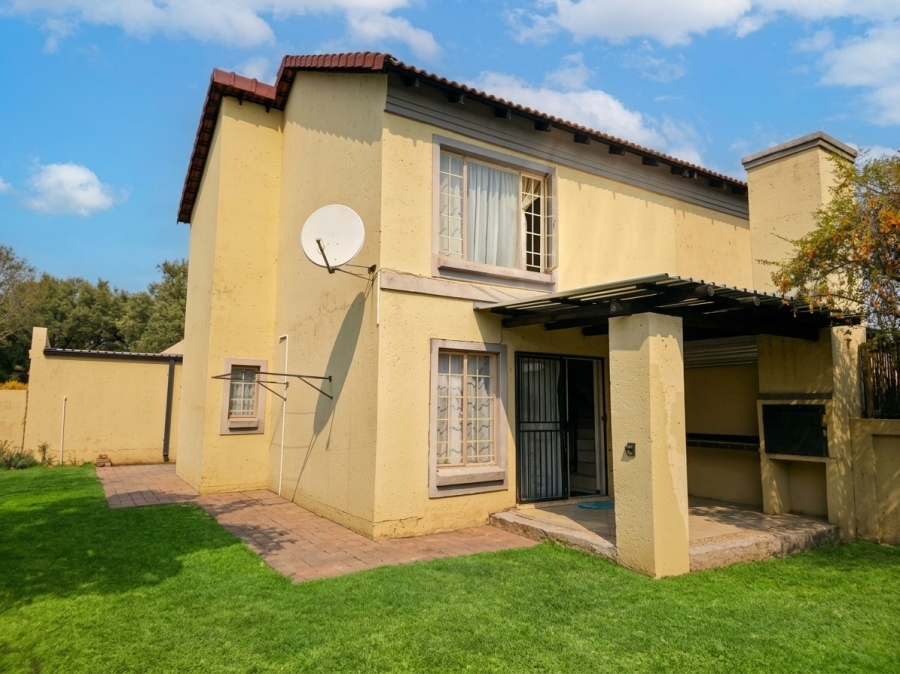 2 Bedroom Property for Sale in Annlin Gauteng