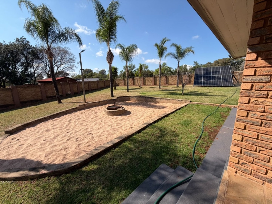 4 Bedroom Property for Sale in Derdepoort Gauteng