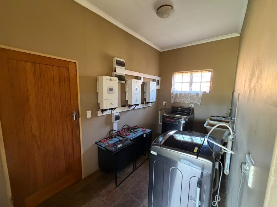 4 Bedroom Property for Sale in Derdepoort Gauteng