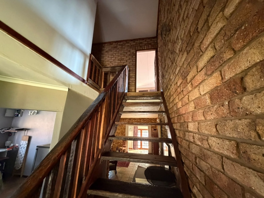 4 Bedroom Property for Sale in Derdepoort Gauteng