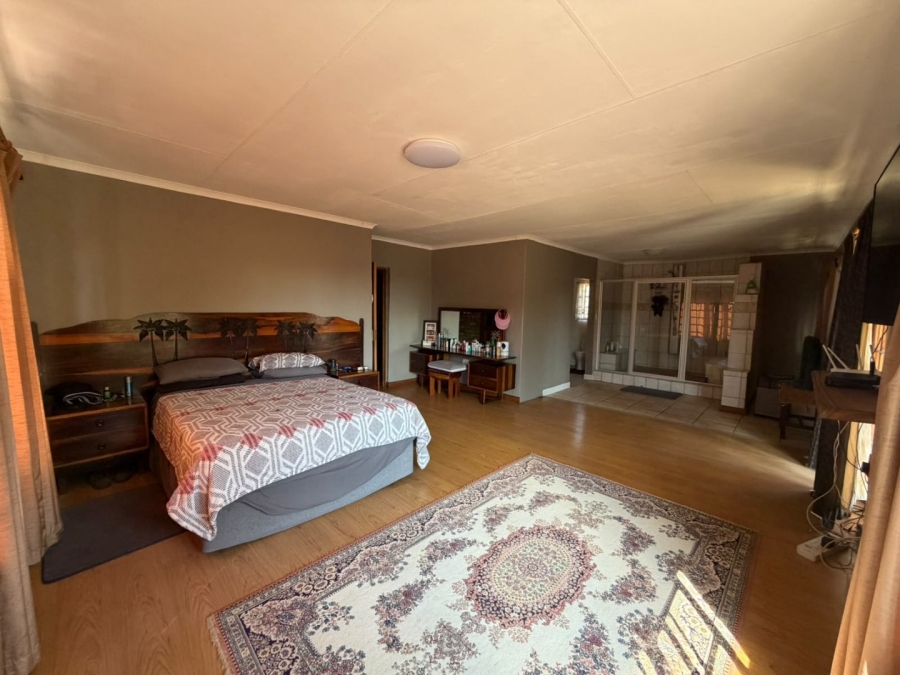 4 Bedroom Property for Sale in Derdepoort Gauteng