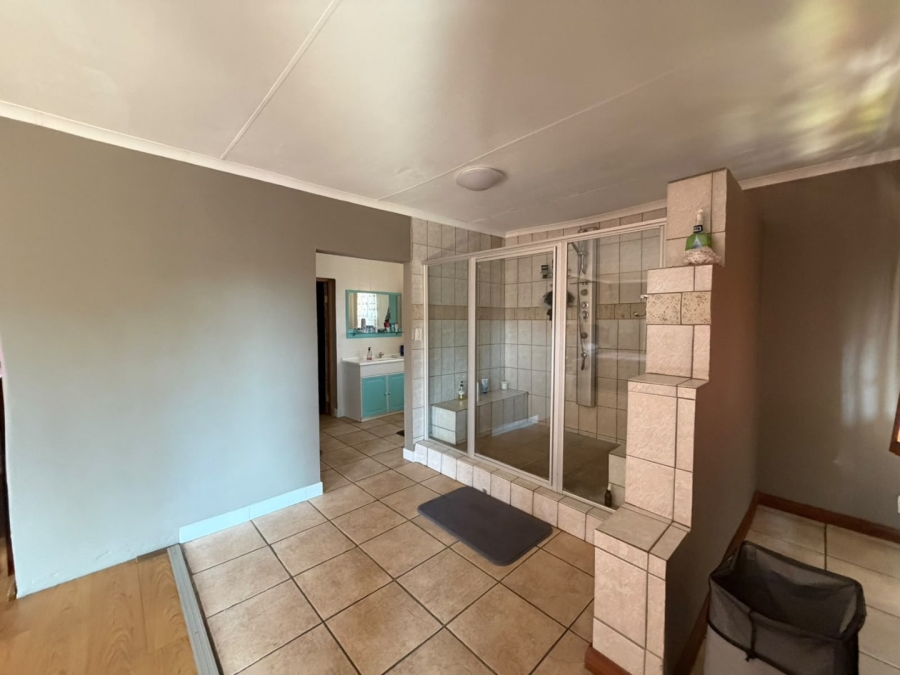 4 Bedroom Property for Sale in Derdepoort Gauteng