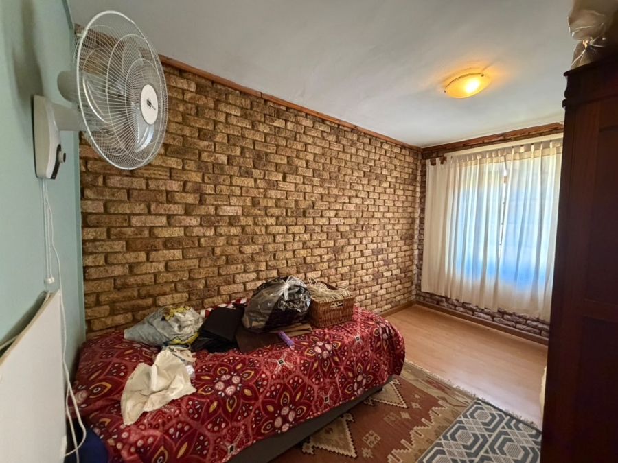 4 Bedroom Property for Sale in Derdepoort Gauteng