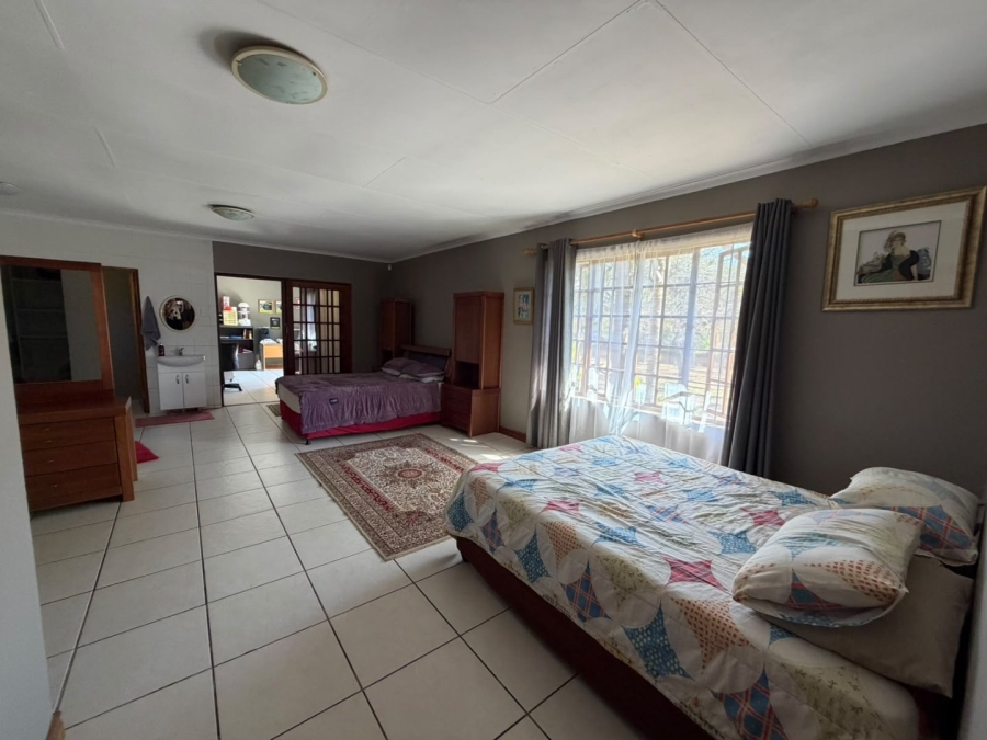 4 Bedroom Property for Sale in Derdepoort Gauteng