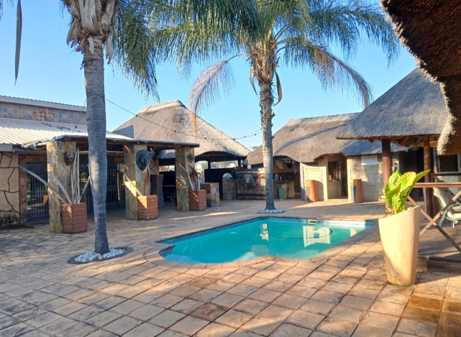 5 Bedroom Property for Sale in Doornpoort Gauteng